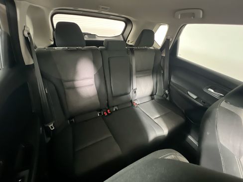 Used 2025 Nissan Rogue SV FWD image 32