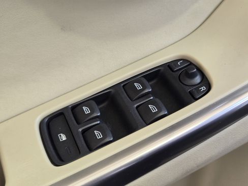 Used 2012 Volvo XC60 3.2 image 32