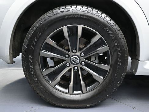 Used 2019 Nissan Armada Platinum w/ Captain's Chairs Package RWD image 12