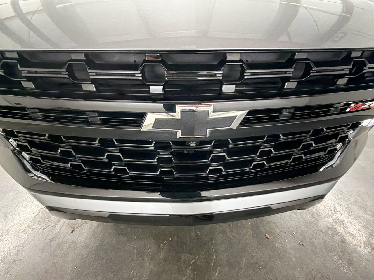 Used 2024 Chevrolet Tahoe Z71 w/ Luxury Package AWD/4WD image 31