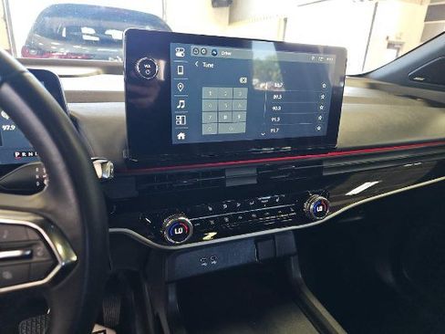 Used 2024 Honda Prologue Touring image 8
