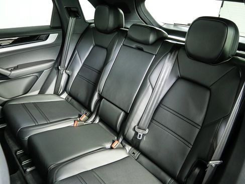 New 2026 Porsche Cayenne E-Hybrid image 20