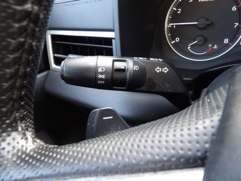 Used 2024 Mitsubishi Outlander SE AWD/4WD image 19