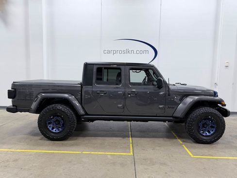 Used 2022 Jeep Gladiator Sport AWD/4WD image 8