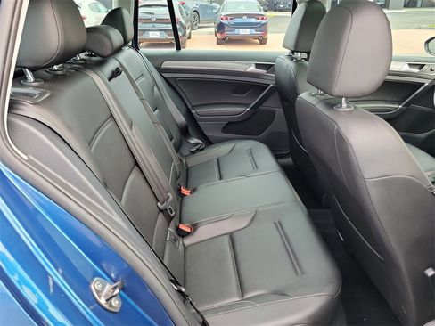 Used 2017 Volkswagen Golf Alltrack SE image 18