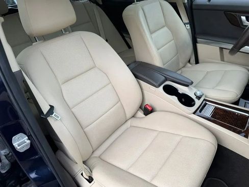 Used 2013 Mercedes-Benz GLK 350 4MATIC image 16