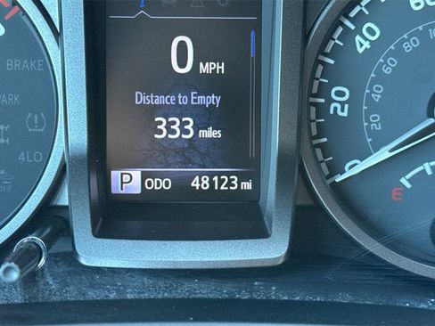 Used 2020 Toyota Tacoma TRD Sport image 29