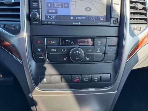 Used 2013 Jeep Grand Cherokee Limited image 29