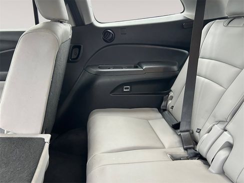 Used 2018 Honda Pilot EX-L image 13