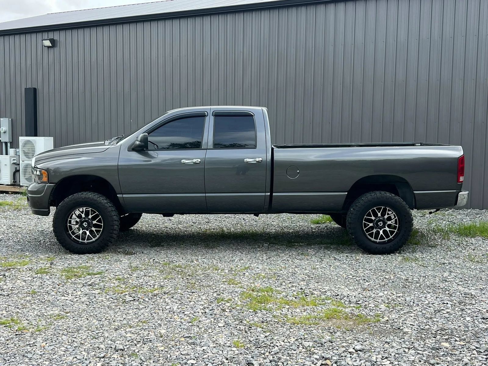 Used 2004 Dodge Ram 2500 Truck SLT w/ Trailer Tow Group AWD/4WD image 2