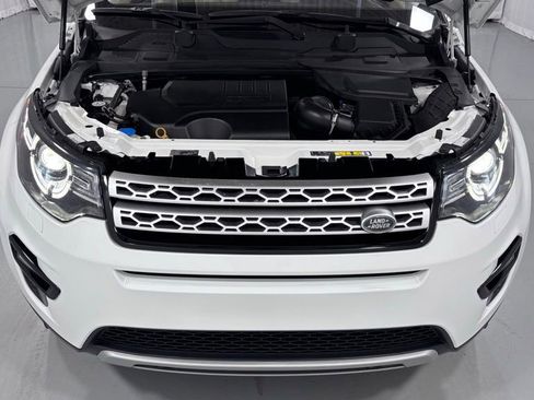 Used 2019 Land Rover Discovery Sport HSE AWD/4WD image 29