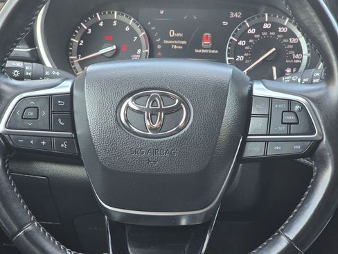 Used 2021 Toyota Highlander XSE image 20