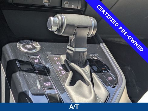 Used 2024 Kia Niro EX Touring FWD image 34