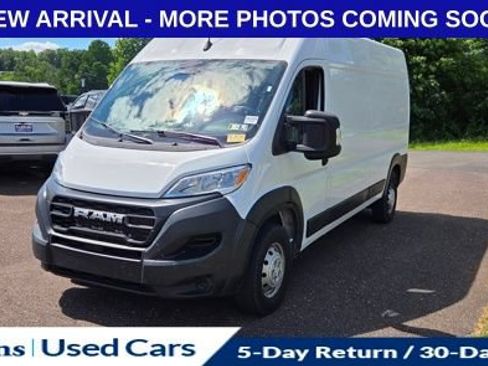 Used 2023 RAM ProMaster 2500 FWD image 3