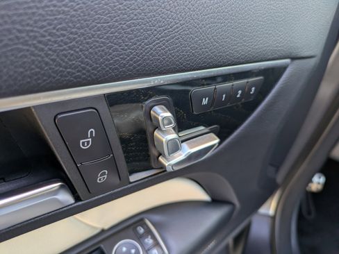 Used 2017 Mercedes-Benz E 550 Cabriolet image 17