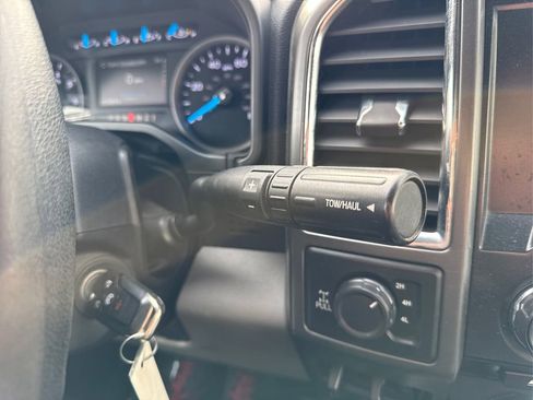 Used 2017 Ford F250 XLT w/ XLT Premium Package image 32