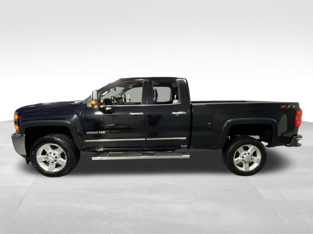 Used 2018 Chevrolet Silverado 2500 LTZ w/ Vortec Plus Package AWD/4WD image 7