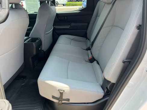 Used 2025 Toyota Tacoma SR5 AWD/4WD image 19