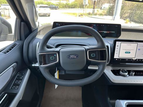 New 2026 Ford Expedition Max Active image 10