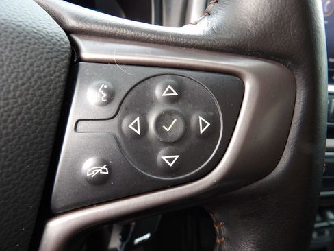 Used 2022 GMC Canyon AT4 w/ Trailering Package image 16