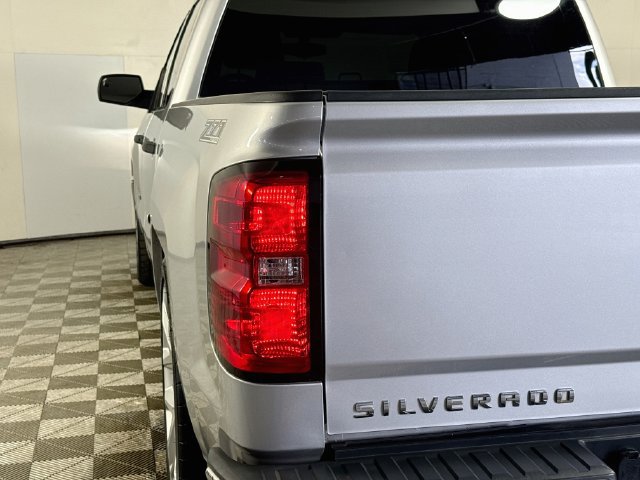 Used 2018 Chevrolet Silverado 1500 Custom w/ Custom Value Package RWD image 33