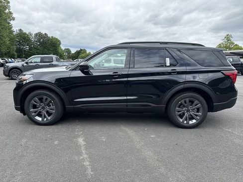 New 2026 Ford Explorer Active AWD/4WD image 5