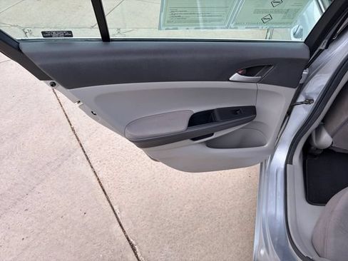 Used 2010 Honda Accord LX image 11