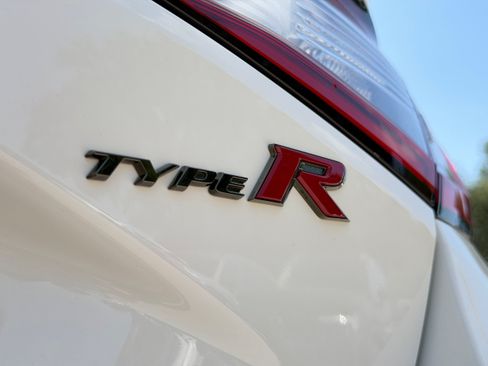 Used 2025 Honda Civic Type R image 6
