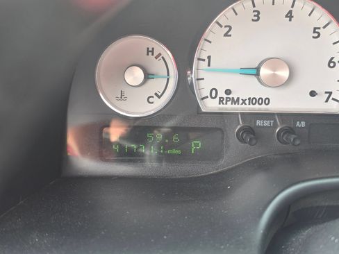 Used 2003 Ford Thunderbird RWD image 14