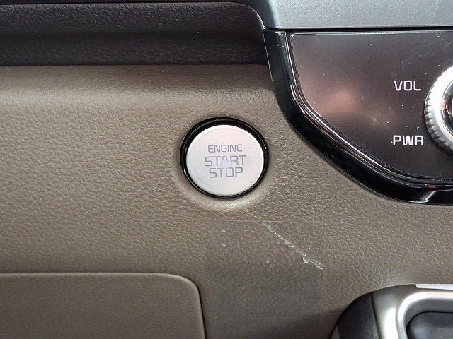 Used 2026 Kia Carnival FWD image 24