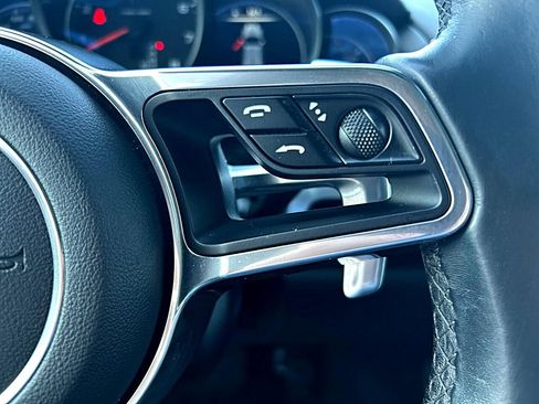 Used 2017 Porsche Cayenne Platinum Edition image 20