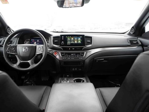 Used 2024 Honda Passport Black Edition image 20