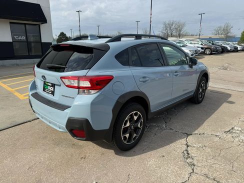 Used 2019 Subaru Crosstrek 2.0i Premium w/ Moonroof Package image 12