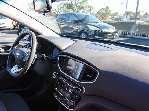 Used 2019 Hyundai Ioniq Electric image 22