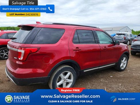 Used 2017 Ford Explorer XLT w/ Equipment Group 201A AWD/4WD image 4