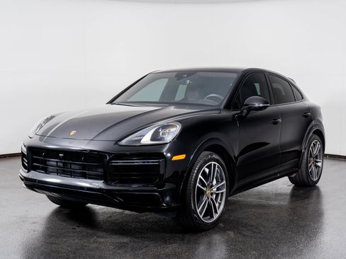 Used 2023 Porsche Cayenne Turbo image 21