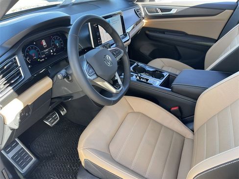 New 2026 Volkswagen Atlas Cross Sport SEL R-Line image 14