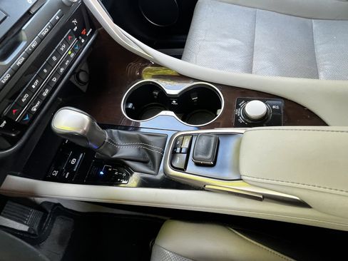 Used 2016 Lexus RX 350 FWD w/ Premium Package image 28