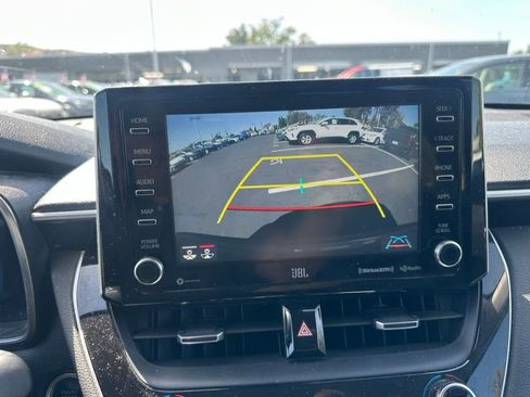 Used 2022 Toyota Corolla Cross XLE w/ Convenience Package image 13