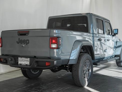 New 2026 Jeep Gladiator Sport image 4