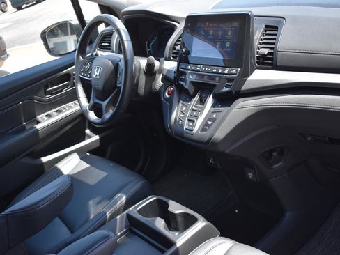 Used 2024 Honda Odyssey EX-L image 12