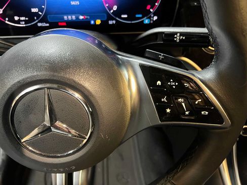 Used 2025 Mercedes-Benz GLC 300 image 61