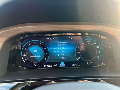 Used 2024 Volkswagen Atlas SE image 25