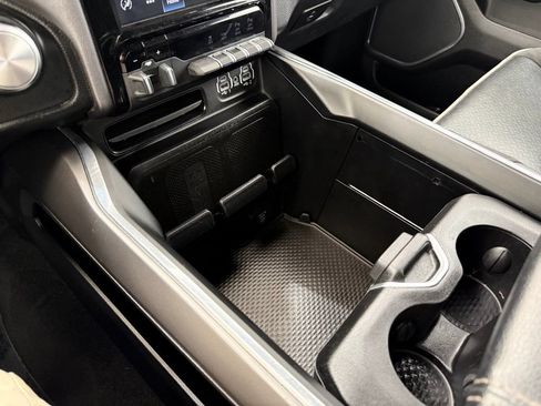 Used 2023 RAM 1500 Laramie AWD/4WD image 36