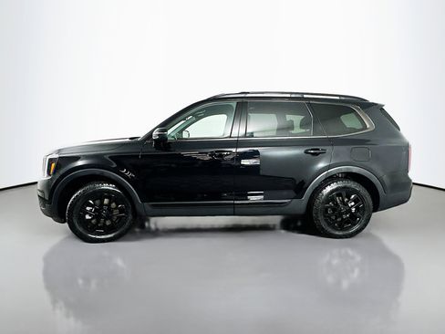 Used 2025 Kia Telluride AWD image 4
