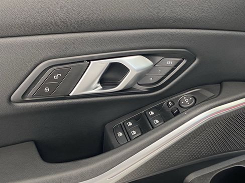 Used 2025 BMW 330i xDrive Sedan w/ M Sport Package image 22