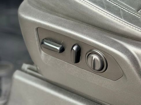 Used 2020 Chevrolet Silverado 2500 LTZ w/ LTZ Plus Package image 8