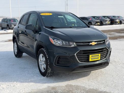 Used 2021 Chevrolet Trax LS w/ Tint and Cruise Package image 3