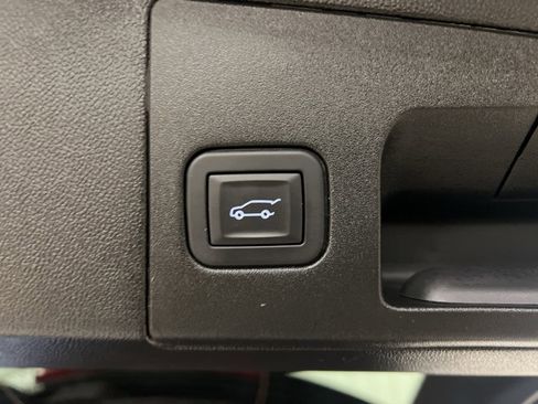 Certified 2025 Cadillac XT5 Premium Luxury AWD/4WD image 7