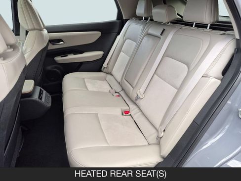 Used 2024 Nissan Ariya FWD image 17